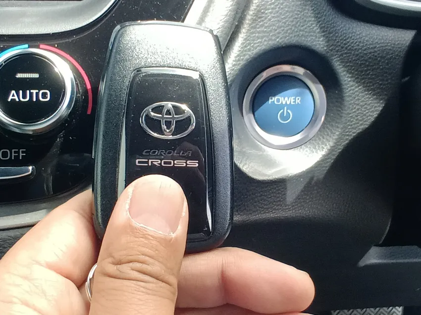2022 Toyota Corolla Cross 4.5 — 8